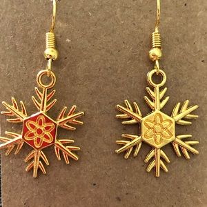 New! Gold snowflake earrings